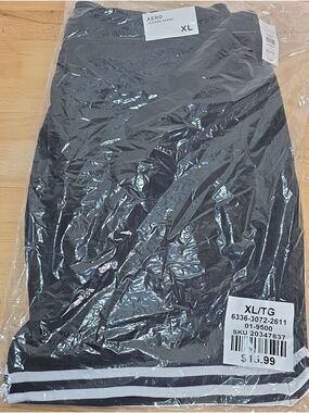 Aeropostale Black Jogger Shorts with White Size XL Tags